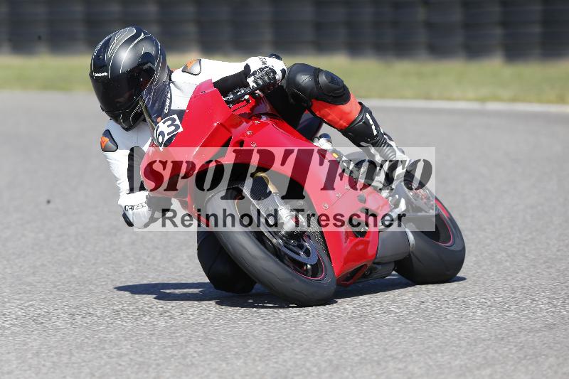/49 26.08.2025 Cornu Master School ADR/rot-rouge/63